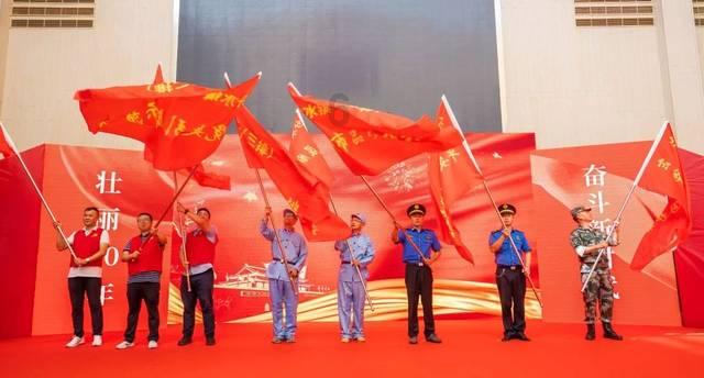 救援受困的向导